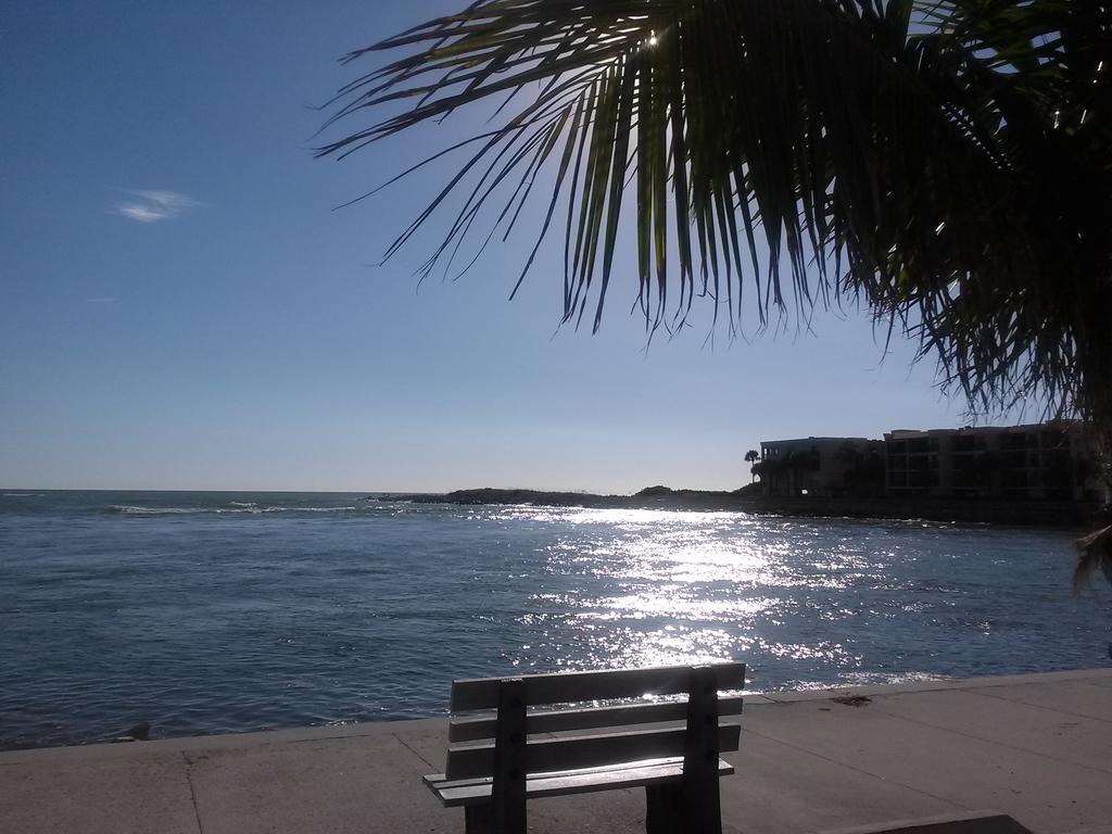 Beach Vacation Get-Away Daire St. Pete Beach Oda fotoğraf